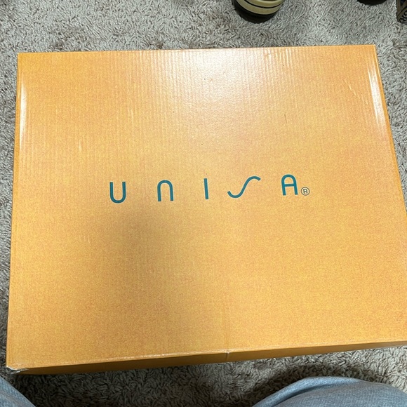 NWT Thigh high boots NEW - Picture 3 of 13